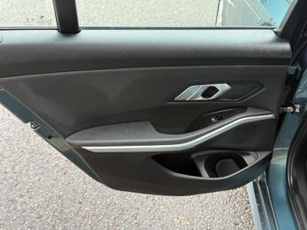 BMW 3 Series 2.0 320d SE Auto Euro 6 (s/s) 4dr