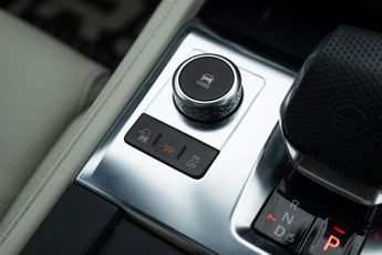 Jaguar F-PACE 5.0 P550 V8 SVR Quickshift AWD Euro 6 (s/s) 5dr