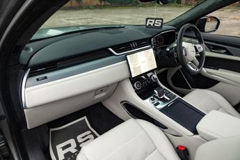 Jaguar F-PACE 5.0 P550 V8 SVR Quickshift AWD Euro 6 (s/s) 5dr