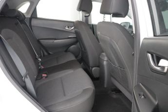 Hyundai KONA 64kWh Premium Auto 5dr (10.5kW Charger)