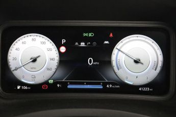 Hyundai KONA 64kWh Premium Auto 5dr (10.5kW Charger)