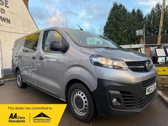 Vauxhall Vivaro 2.0 Turbo D 3100 Dynamic Crew Van L2 H1 Euro 6 (s/s) 6dr