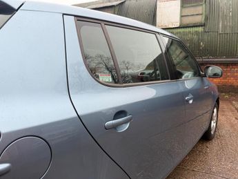 Skoda Fabia 1.6 16V 1 Tiptronic 5dr