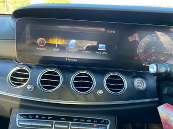 Mercedes-Benz E Class 2.0 E220d AMG Line (Premium) G-Tronic+ 4MATIC Euro 6 (s/s) 4dr
