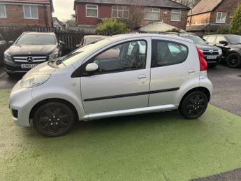 Peugeot 107 1.0 12V Urban 2 Tronic Euro 4 5dr