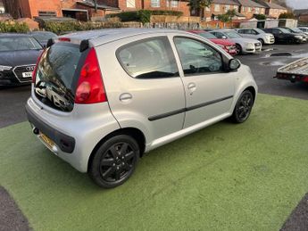 Peugeot 107 1.0 12V Urban 2 Tronic Euro 4 5dr