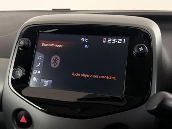 Toyota AYGO 1.0 VVT-i x-trend Funroof x-shift Euro 6 5dr