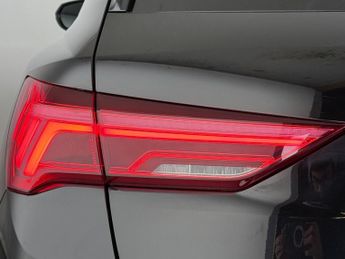 Audi Q3 1.5 TFSI CoD 35 Black Edition S Tronic Euro 6 (s/s) 5dr