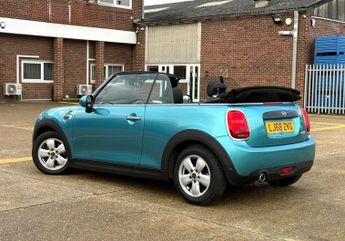 MINI Convertible 1.5 Cooper Steptronic Euro 6 (s/s) 2dr