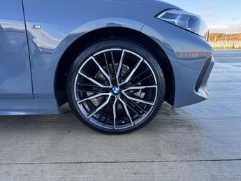 BMW 1 Series 1.5 118i M Sport (LCP) DCT Euro 6 (s/s) 5dr