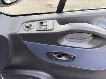 Vauxhall Vivaro 1.6 CDTi 2700 L1 H1 Euro 5 5dr