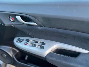Honda Civic 1.8 i-VTEC SE 5dr