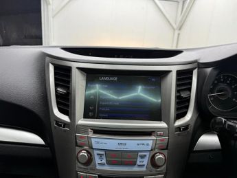 Subaru Outback 2.5i SE Lineartronic 4WD Euro 5 5dr (SNavPlus)