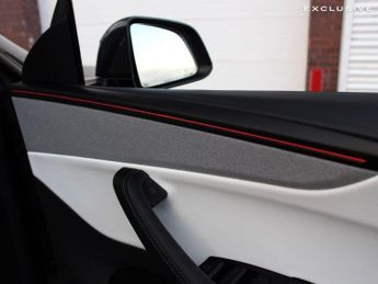 Tesla Model Y Long Range Auto RWD 5dr