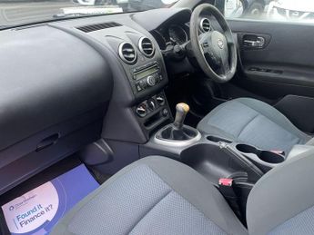Nissan Qashqai 1.6 Visia SUV 5dr Petrol Manual 2WD Euro 5 (s/s) (117 ps)