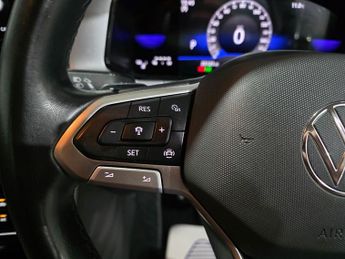 Volkswagen T-Roc 1.5 TSI Life DSG Euro 6 (s/s) 5dr