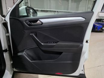 Volkswagen T-Roc 1.5 TSI Life DSG Euro 6 (s/s) 5dr