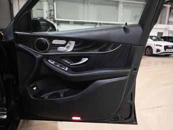 Mercedes-Benz GLC 2.0 GLC250 AMG Line (Premium) G-Tronic 4MATIC Euro 6 (s/s) 5dr