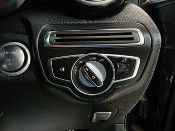 Mercedes-Benz GLC 2.0 GLC250 AMG Line (Premium) G-Tronic 4MATIC Euro 6 (s/s) 5dr