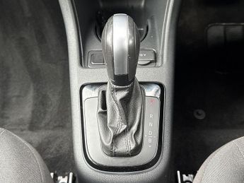 Volkswagen e-up! 36.8kWh e-up! Auto 5dr