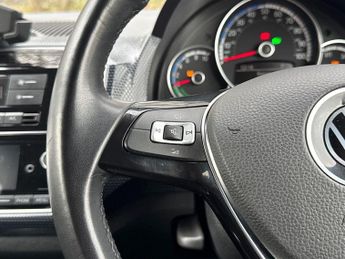 Volkswagen e-up! 36.8kWh e-up! Auto 5dr