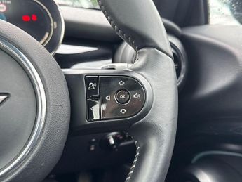 MINI Electric Hatch Cooper SE 32.6kWh Level 3 Auto 3dr