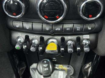 MINI Electric Hatch Cooper SE 32.6kWh Level 3 Auto 3dr