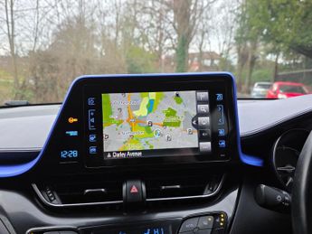 Toyota C-HR 1.8 VVT-h Dynamic CVT Euro 6 (s/s) 5dr