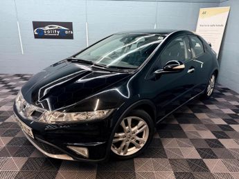 Honda Civic 1.8 i-VTEC ES 5dr