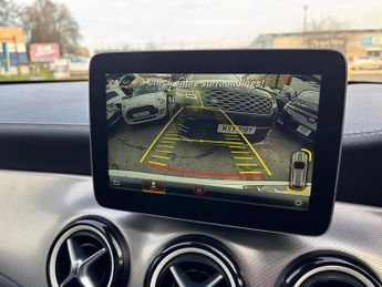 Mercedes-Benz GLA 2.1 GLA220d WhiteArt 7G-DCT 4MATIC Euro 6 (s/s) 5dr