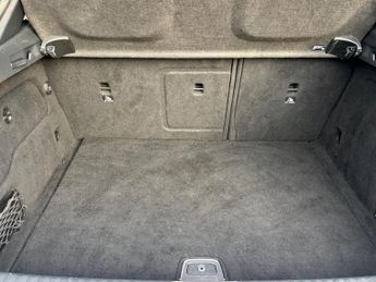 Mercedes-Benz GLA 2.1 GLA220d WhiteArt 7G-DCT 4MATIC Euro 6 (s/s) 5dr