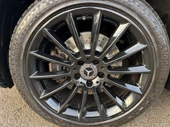 Mercedes-Benz GLA 2.1 GLA220d WhiteArt 7G-DCT 4MATIC Euro 6 (s/s) 5dr