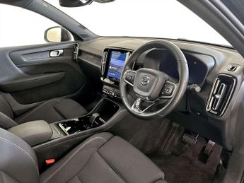 Volvo XC40 Recharge 69kWh Core SUV 5dr Electric Auto (231 ps)