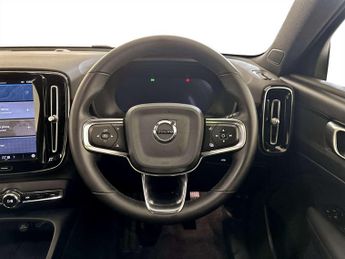 Volvo XC40 Recharge 69kWh Core SUV 5dr Electric Auto (231 ps)