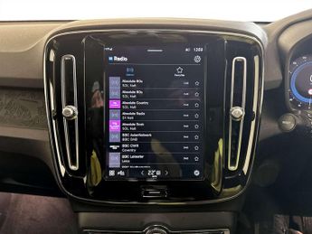 Volvo XC40 Recharge 69kWh Core SUV 5dr Electric Auto (231 ps)