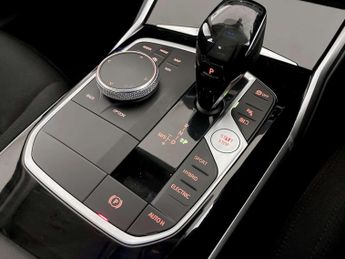 BMW 3 Series 2.0 330e 12kWh SE Pro Saloon 4dr Petrol Plug-in Hybrid Auto Euro