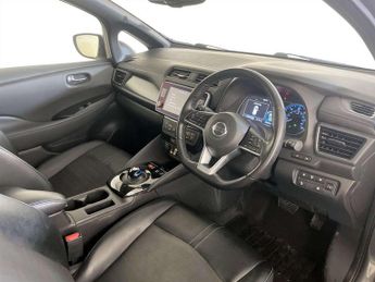 Nissan Leaf 40kWh N-Connecta Hatchback 5dr Electric Auto (150 ps)