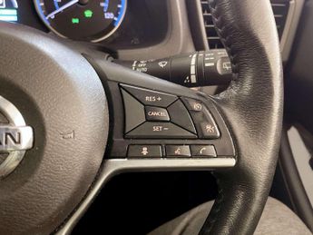 Nissan Leaf 40kWh N-Connecta Hatchback 5dr Electric Auto (150 ps)