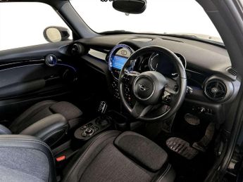 MINI Electric Hatch Cooper SE 32.6kWh Level 2 Hatchback 3dr Electric Auto (184 ps)