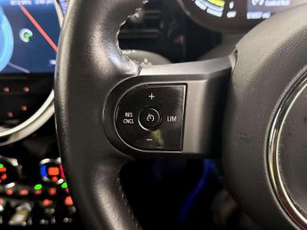 MINI Electric Hatch Cooper SE 32.6kWh Level 2 Hatchback 3dr Electric Auto (184 ps)