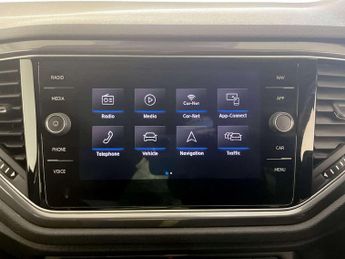 Volkswagen T-Roc 1.5 TSI GPF EVO R-Line SUV 5dr Petrol Manual Euro 6 (s/s) (150 p