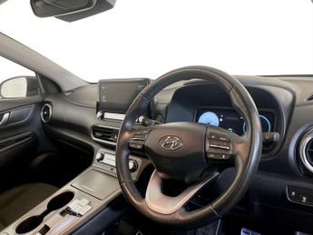 Hyundai KONA 39kWh Premium SUV 5dr Electric Auto (10.5kW Charger) (136 ps)