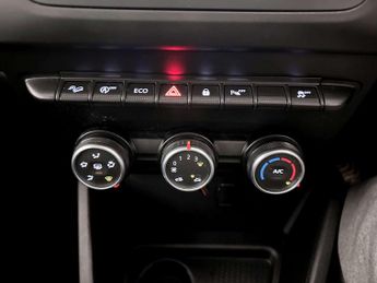 Dacia Duster 1.5 Blue dCi Comfort SUV 5dr Diesel Manual 4WD Selectable Euro 6