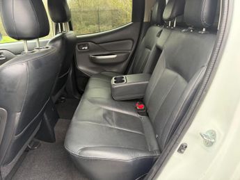 Mitsubishi L200 2.4 DI-D DC Warrior Auto 4WD Euro 6 4dr