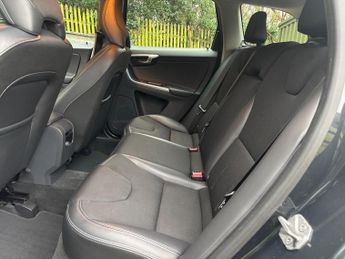Volvo XC60 2.0 D4 SE Nav Auto Euro 6 (s/s) 5dr