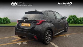 Toyota Yaris 1.5 VVT-h Design E-CVT Euro 6 (s/s) 5dr