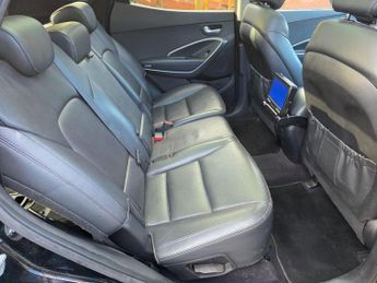 Hyundai Santa Fe 2.2 CRDi Premium SE SUV 5dr Diesel Auto 4WD Euro 5 (7 seat) (194