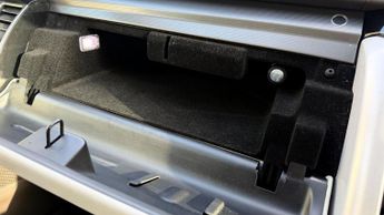 Land Rover Discovery 3.0 TD V6 HSE Auto 4WD Euro 6 (s/s) 5dr