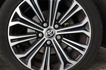 Toyota Corolla 1.8 VVT-h Design Touring Sports CVT Euro 6 (s/s) 5dr
