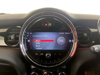 MINI Electric Hatch Cooper SE 32.6kWh Level 2 Hatchback 3dr Electric Auto (184 ps)